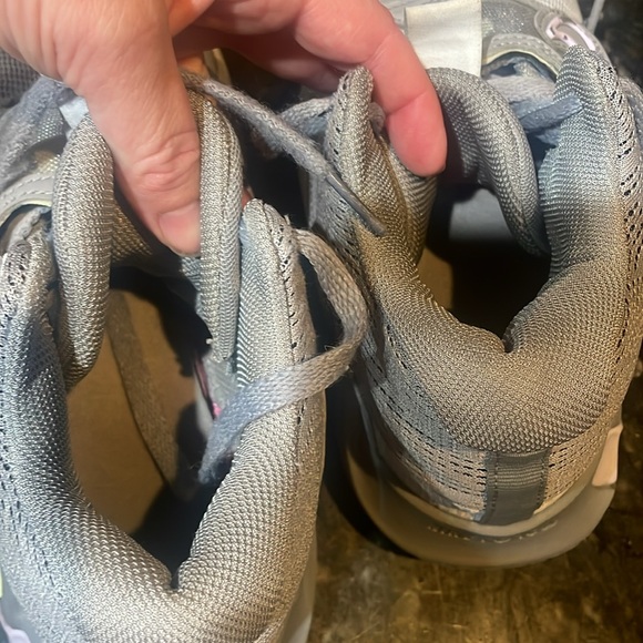 Nike Trey 5 KD Basketball Shoes! Size 6 main image 5